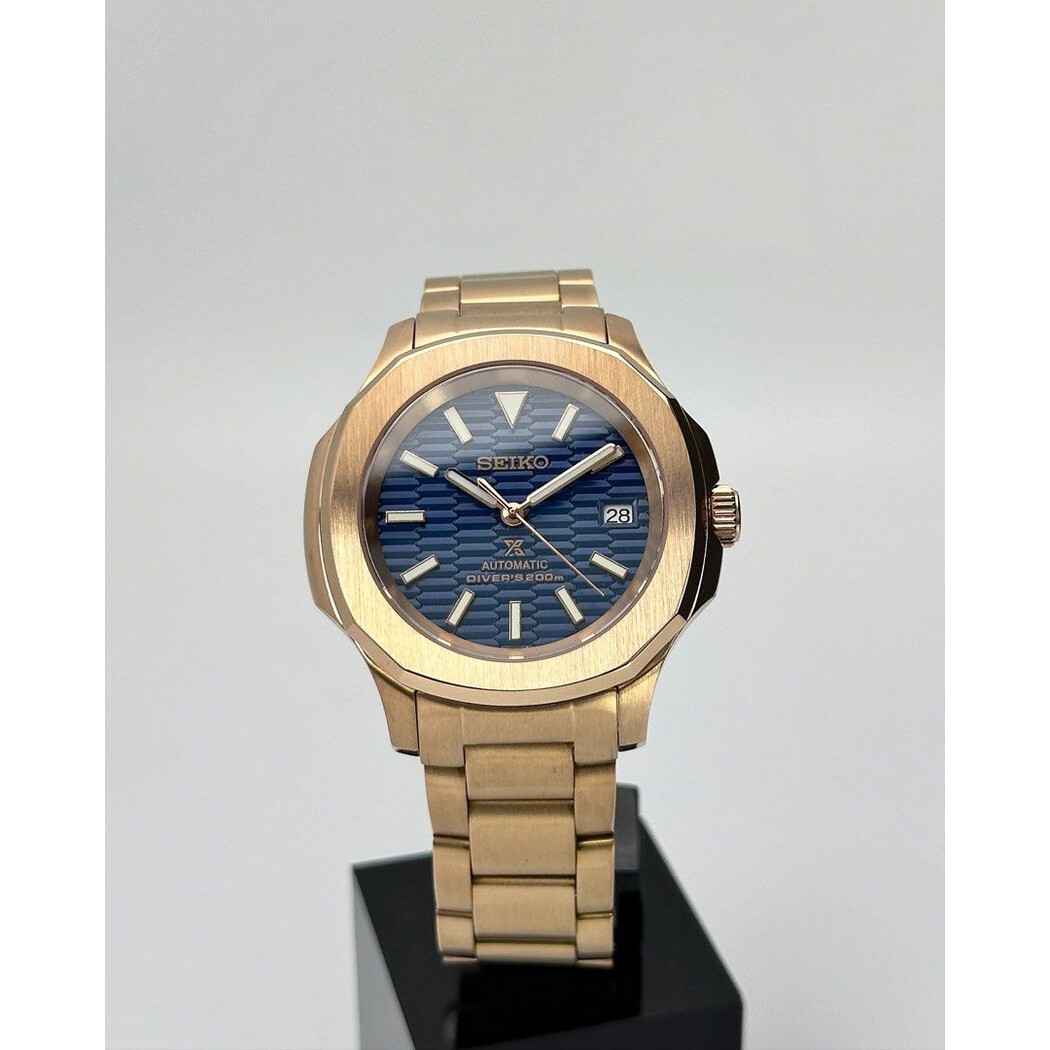 Custom Seiko Mod • Fluted Blue DJ Rose Gold Nautilus on Bracelet • 40mm 